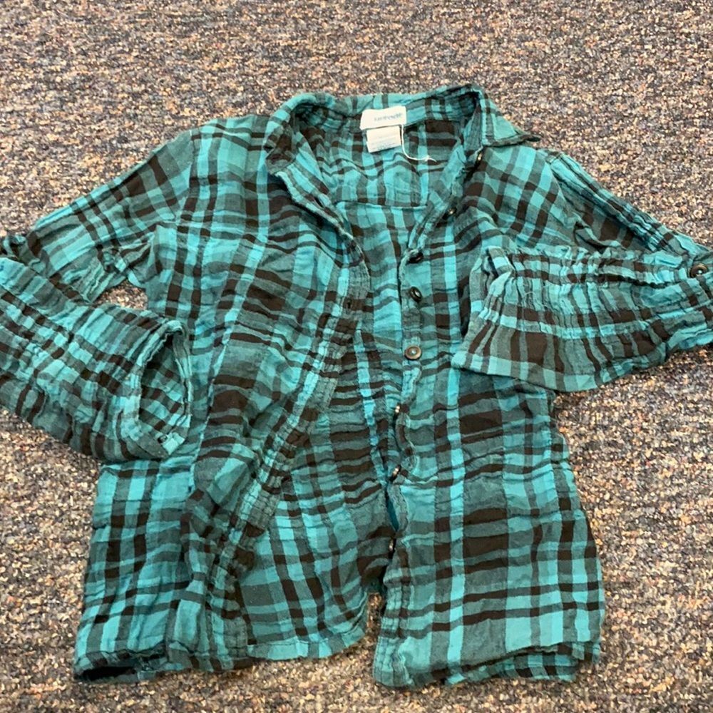 Uproar Checkered Button down sz. M